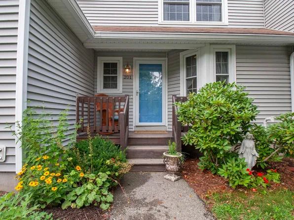 201 Winding Pond Road, Londonderry, NH 03053