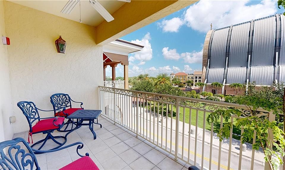 1st image of 5080 Annunciation CIR #1301
