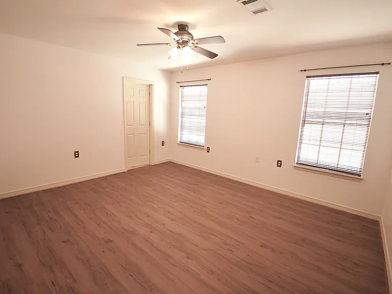 Master bed room
