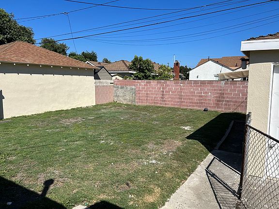4th image of 15226 Maidstone Ave