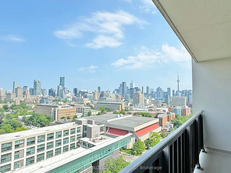 666 Spadina Ave #1810 — Photo 2