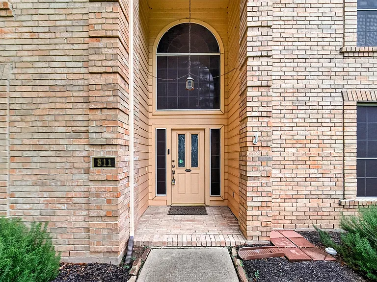 811 Colony Glen Ct — Photo 3