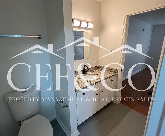 751 Springdale Dr #10 — Photo 8