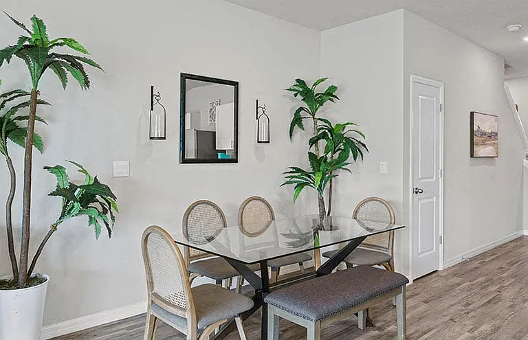 Enclave at Tara Greens Townhomes — Photo 4