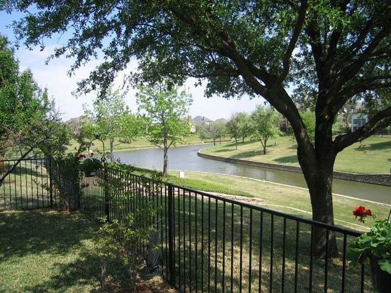 2nd image of 8660 Wellington Point Dr