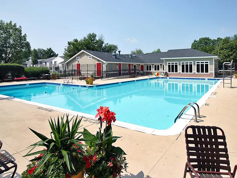 The Hamptons at Town Center Apartment Homes — Photo 20