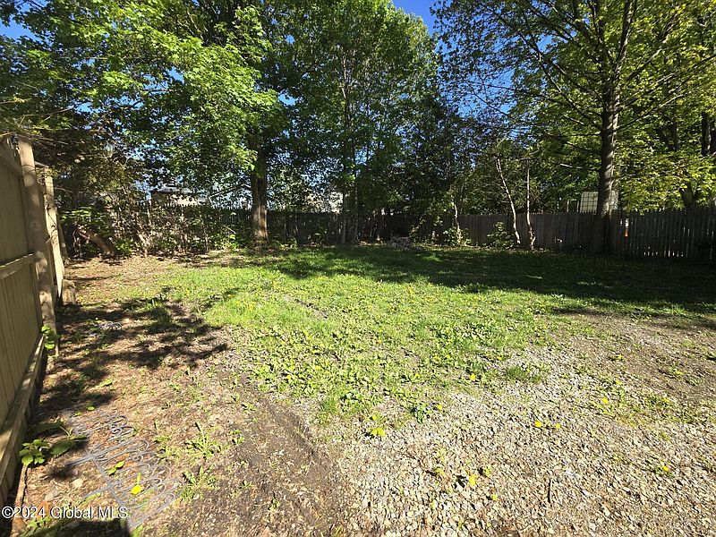 4th image of 15 Wagner Street