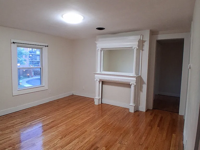 4 115th St #2R — Photo 13