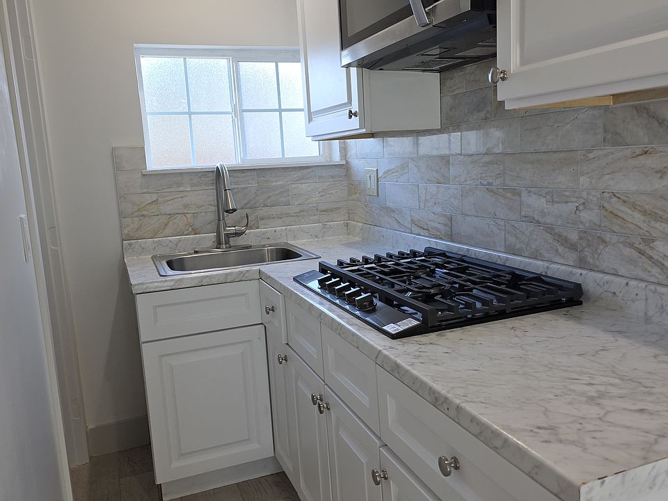 1st image of 2149 Brown Ave #B