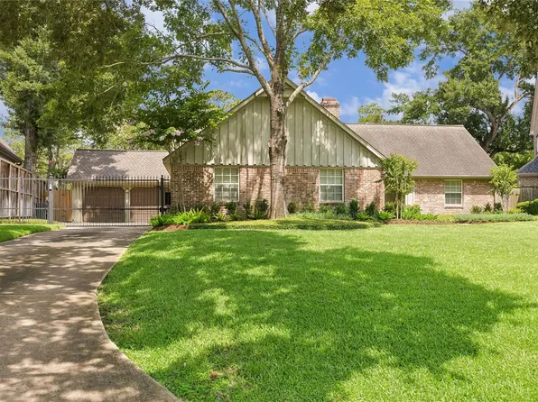 12107 Beauregard Dr, Houston, TX 77024