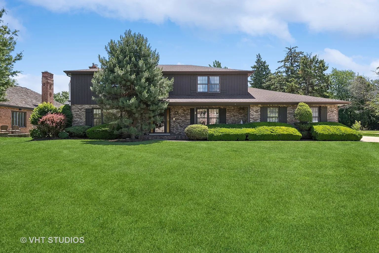 22 Camelot Dr photo 1