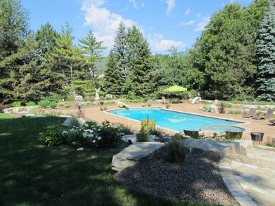 26221 Hidden Valley Dr, Farmington Hills, MI, 48331