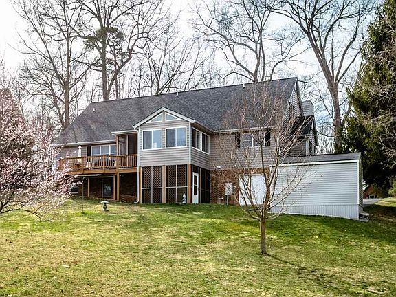 5th image of 1250 Cumberland Dr