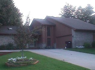 2703 Cedar Key Dr, Lake Orion, MI 48360
