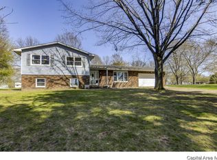 676 Gabriel Rd, Springfield, IL 62712