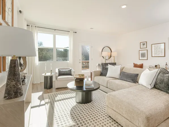 701 Alburgh Aly, Mableton, GA 30126