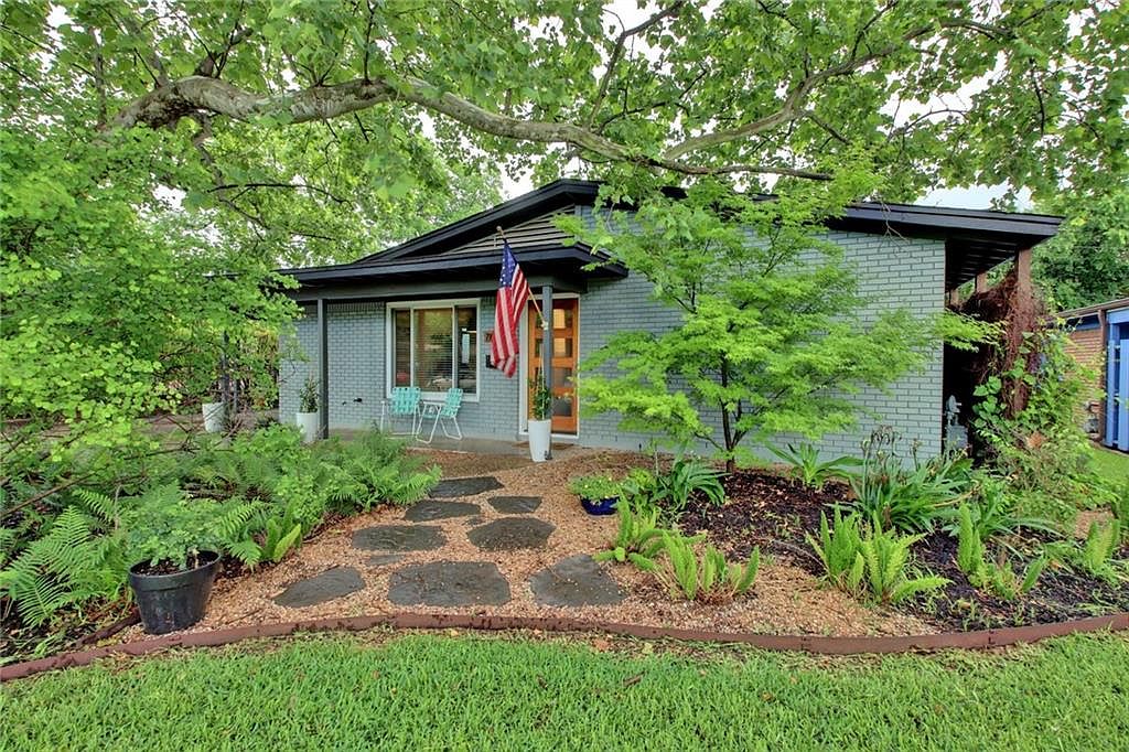 7807 Lazy Ln, Austin, TX 78757 | Zillow