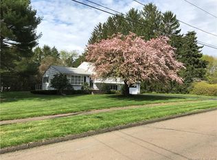123 Culver Ln, North Haven, CT 06473