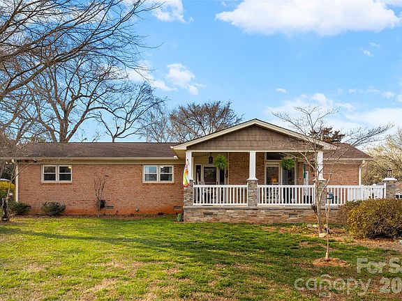 2nd image of 279 Plantation Rd #50