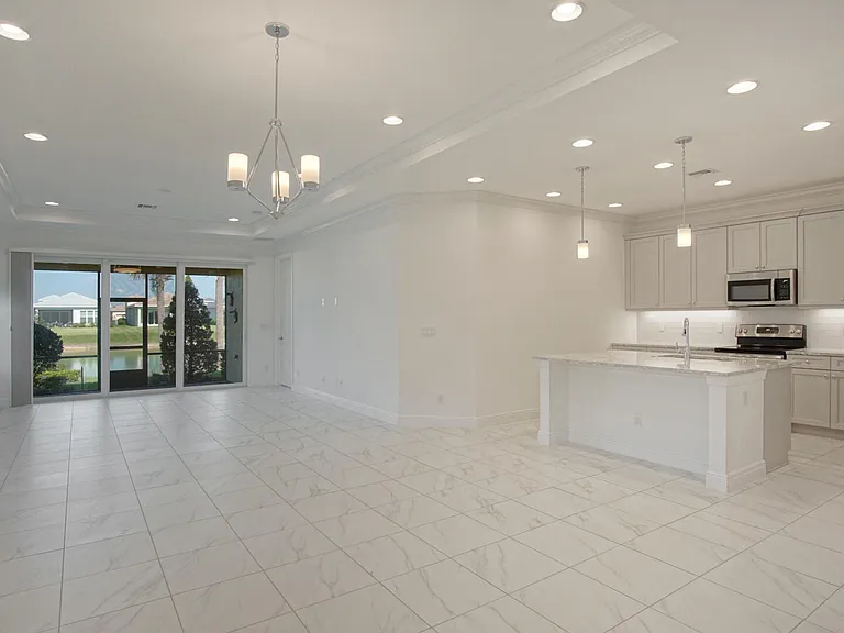 24060 SW Firenze Way — Photo 4