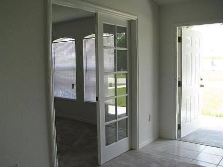 4th image of 1200 SW 28th St