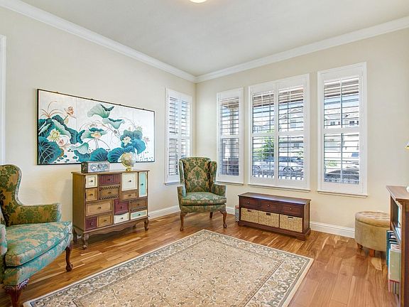 5th image of 31 Summerbrooke Circle