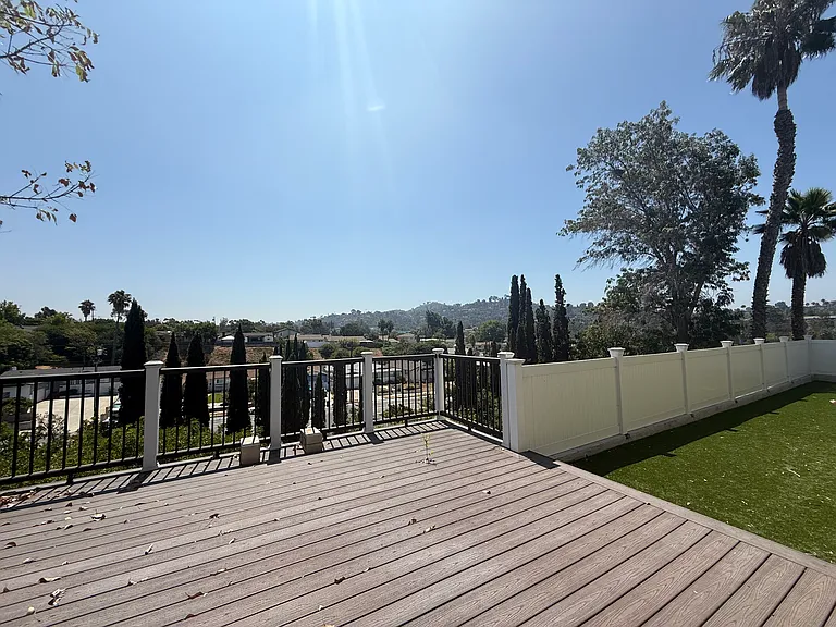 5975 Broadmoor Dr — Photo 16