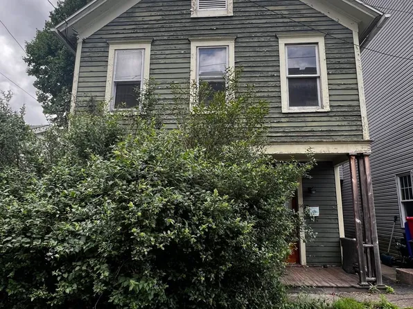 114 Salem Ave, Carbondale, PA 18407