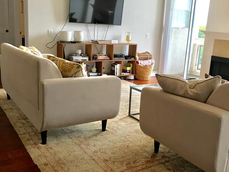 8349 Blackburn Ave #302 — Photo 217