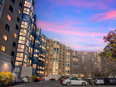 15101 Interlachen Dr #11009, Silver Spring, MD, 20906