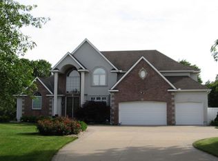 1204 SE Willow Pl, Blue Springs, MO 64014