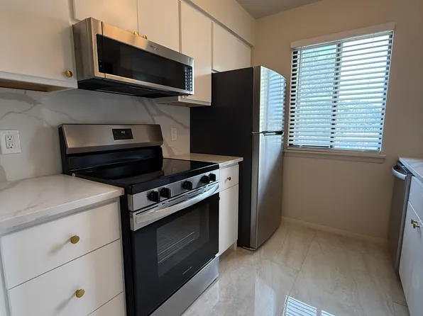 7321 S Yale Ave APT 219, Tulsa, OK 74136