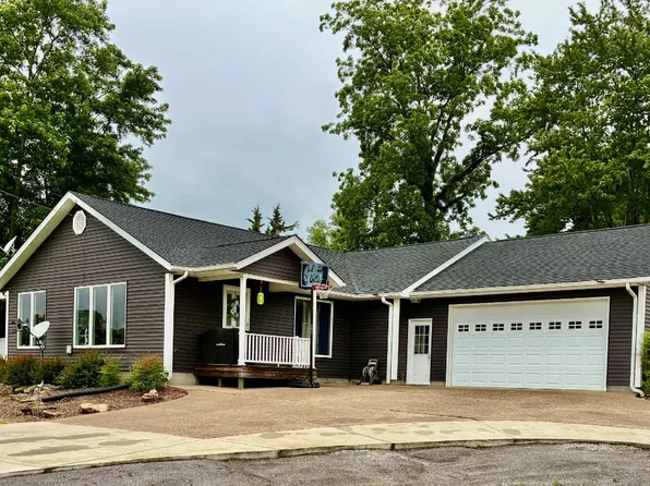 1451 County Road 1000 E, Carmi, IL 62821