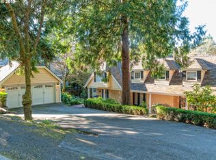 4011 Westbay Rd, Lake Oswego, OR 97035