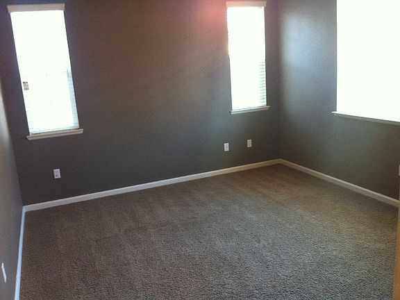 4th image of 202 Luella Ln
