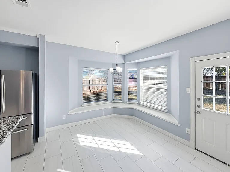 5568 Murton Pl — Photo 8