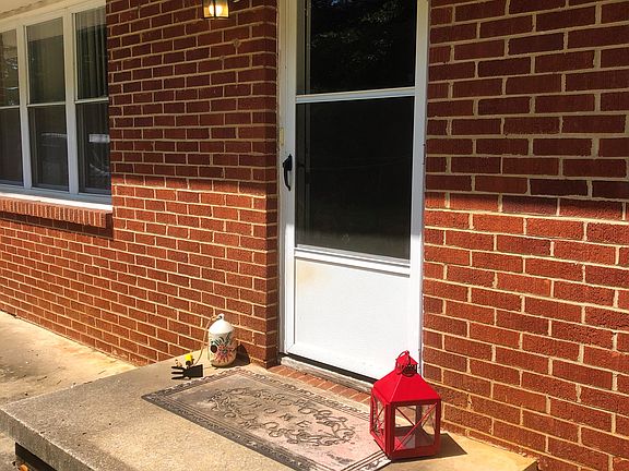 3rd image of 3820 Lawndale Dr