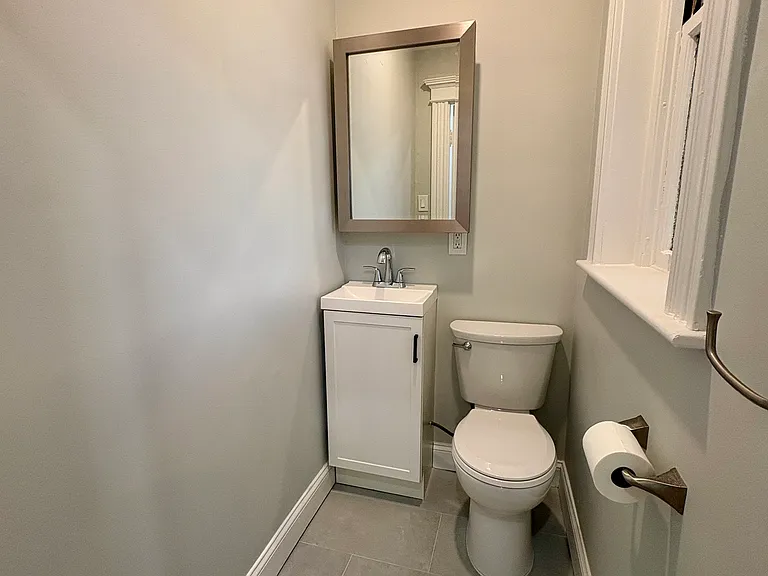90 Fuller St #1 — Photo 4