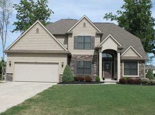 131 Hazelwood Ln, Grand Island, NY 14072