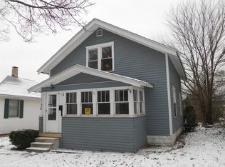 1138 E Broadway St, South Bend, IN 46601