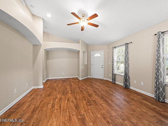 5th image of 8056 PIPIT Avenue