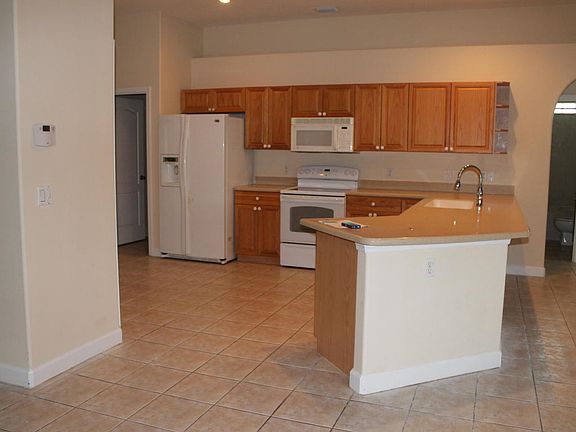 5th image of 3392 Tipperary Dr #0