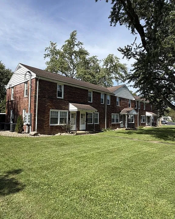 728 West St #732