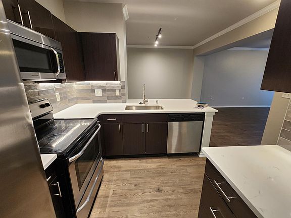 3rd image of 2199 Delgany St #3158