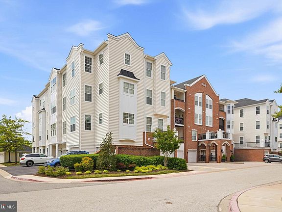 4th image of 6150 Shadywood Rd Unit 401
