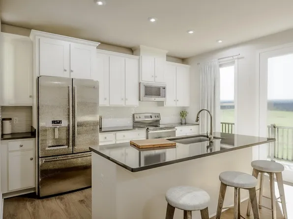 42744 Dalcarnia Ter, Ashburn, VA 20147