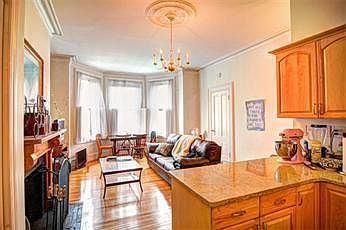 2nd image of 240 Marlborough St #3A1