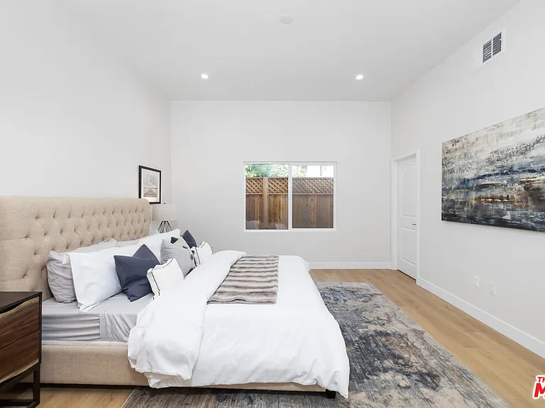 521 N Lamer St — Photo 15