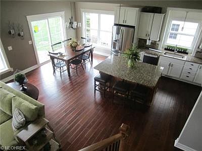 5th image of 6073 Meadow Lake Dr