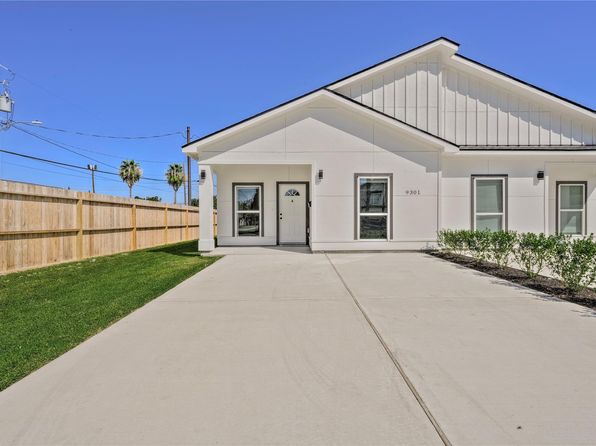 9301 E Avenue L #A